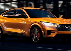 2021 Ford Mustang Mach-E tăng sức mạnh, giao hàng cuối năm nay