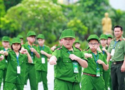 Học làm chiến sĩ Công an