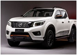 Khách hàng có thể đặt cọc bản Nissan Navara Black Edition, giá khoảng hơn 800 triệu đồng