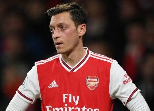 Tin HOT bóng đá sáng 1/7: Arsenal lãng phí 350.000 bảng/tuần vì Ozil