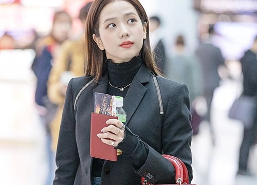 Bộ sưu tập túi Dior của Ji Soo