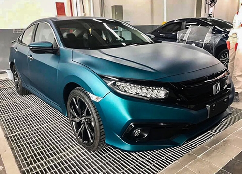 Đại lý Honda tung thêm màu độc cho dòng Civic RS tại Việt Nam