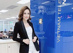 MC Mai Ngọc đi du lịch vẫn "đóng bộ" trẻ trung như đi làm