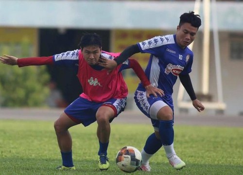 Tiền vệ người Hàn Quốc tìm lại nụ cười trong ngày trợ lí HLV Minh Phương đối đầu Công Phượng