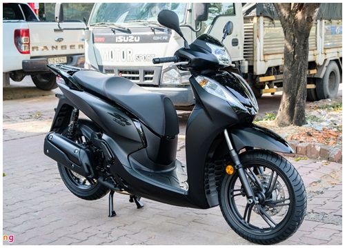 Honda SH 300i phiên bản Total Black Edition giá hơn 300 triệu tại VN