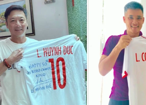 Huỳnh Đức và Công Vinh gửi áo đấu cho Pele