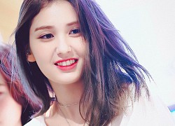 Somi kể chuyện hậu trường quay MV mới, tiết lộ lý do Jisoo và Lisa đến thăm khiến nữ idol nhận ra sự khác biệt giữa hoạt động nhóm và solo