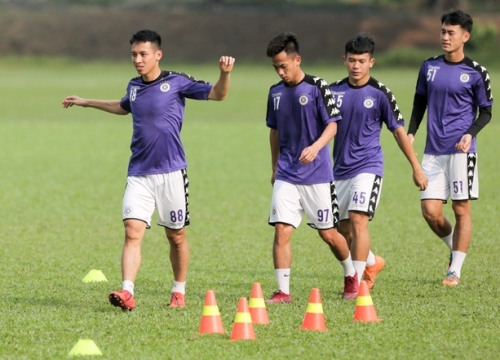 V.League ứng phó với dịch Covid-19: Đội tập kín, đội cho quân tạm nghỉ