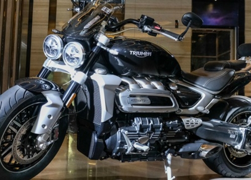 Cận cảnh "tên lửa mặt đất" Triumph ROCKET 3 GT hàng khủng