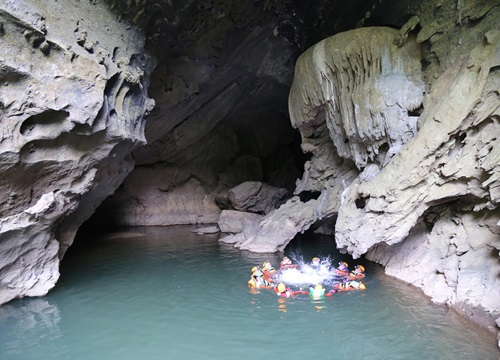 Cuộc đua khám phá Tú Làn