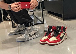 Hội con nhà giàu khoe có giày Nike Dior trước ngày mở bán