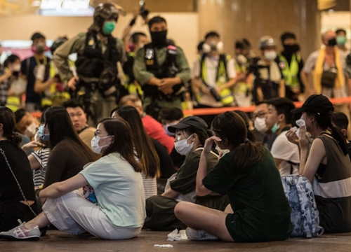 Hong Kong yêu cầu Mỹ không can thiệp nội bộ