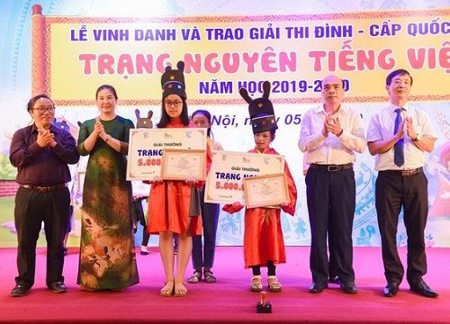 Lễ vinh danh sân chơi giáo dục trực tuyến "Trạng Nguyên Tiếng Việt"