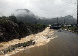 Mưa lũ tiếp tục gây ngập úng cục bộ, ách tắc giao thông tại Lào Cai