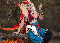 Choáng váng với cosplay Rakan phiên bản "bốc ná thở": To thế này thì W hất tung nổi không đây...