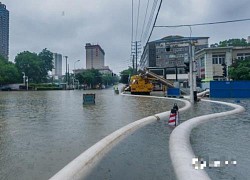 Ảnh: Vừa hạ nhiệt sau dịch bệnh, Vũ Hán lại oằn mình chống mưa lũ