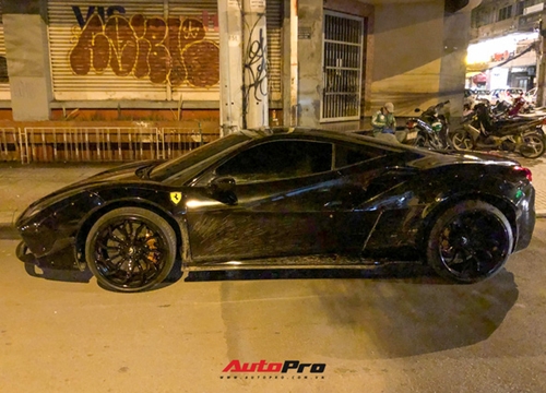 Chán decal, Ferrari 488 GTB độ Liberty Walk độc nhất Việt Nam trở về màu nguyên bản, một chi tiết được gỡ bỏ