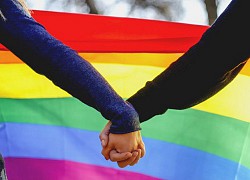 Clip LGBT: Lỡ miệng giới thiệu người yêu là 'bạn thân', chàng trai phải xuống xe ngay và liền!