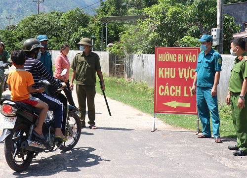 'Điều trị bệnh nhân bạch hầu đầu tiên gặp nhiều khó khăn'