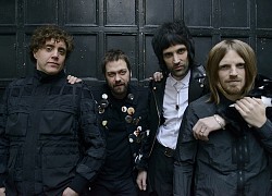 Thủ lĩnh Tom Meighan của ban nhạc rock Kasabian rời nhóm vì vấn đề cá nhân