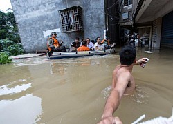 Trung Quốc và Nhật Bản vừa đối phó với Covid-19, vừa lo chống lũ