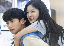 Backstreet Rookie (Cửa hàng tiện lợi Saet Byul): Sau khi Kim Yoo Jung nghỉ việc cửa hàng tiện lợi của Ji Chang Wook "toang" thực sự