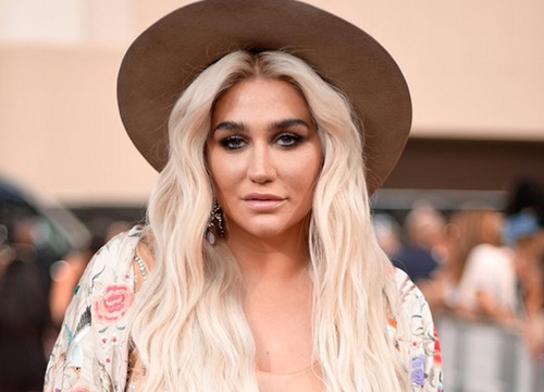 Bạn sẽ nhìn thấy thời thơ ấu của mình trong ca khúc "Since I Was Young" của Kesha và Wrabel