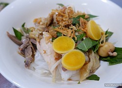 Bánh ướt lòng gà, bánh căn Đà Lạt ở Sài Gòn