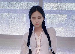 Chỉ có thể là Jennie: Lên đồ lủng củng không ra trường phái gì vẫn cứ "ok lah", nếu là người khác chắc bị chê tơi bời rồi