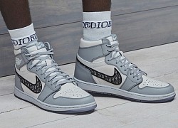 Góc 'dân chơi': JackeyLove khoe mẫu giày siêu hot Nike x Dior, giá tại Trung Quốc chỉ sơ sơ... 600 triệu chứ mấy