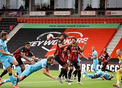 HLV Mourinho chê trọng tài và VAR vì mất penalty