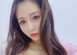 Học theo trend ấn bút bi vào ngực để đọ "lực đàn hồi", các cô nàng hot girl Hong Kong khiến cộng đồng mạng trầm trồ