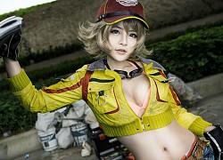 "Nóng hừng hực" với cô nàng sửa xe Cindy trong Final Fantasy XV