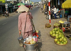 Ra giá 2 triệu mới cho quay, chủ quán chè vỉa hè bị dân tình lên án: 'Biết làm tiền quá'