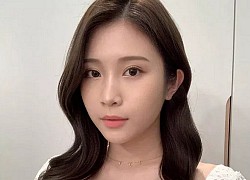 Tung bộ ảnh ở suối nước nóng khiến fan "trố mắt", nữ Youtuber xinh đẹp kể lể chuyện khó khăn khi hành nghề ở Nhật Bản