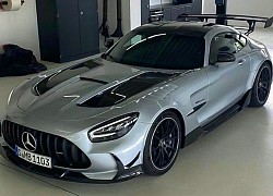 Xuất hiện ảnh thực tế của chiếc Mercedes-AMG GT R Black Series