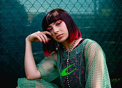 Charli XCX hết lời ca ngợi Chromatica, fan 'thừa nước đục thả câu' kêu gọi: 'Hai cô nên hợp tác ngay cho nóng!'