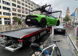 Đỗ chắn cửa, siêu xe Lamborghini Huracan bị cẩu đi