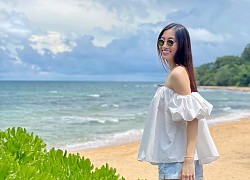 Hoa hậu Lương Thùy Linh diện bikini khoe chân dài 1,22 m