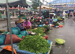 Kiến nghị giảm phí thuê mặt bằng cho tiểu thương chợ Bà Rịa