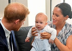 Meghan Markle nuôi dạy con khác người ra sao mà khiến dân chúng cầu cứu Hoàng gia Anh hãy cứu lấy bé Archie