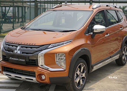 Mitsubishi Xpander Cross giá mềm chuẩn bị bán ra tại VN, đấu Toyota Rush, Suzuki XL7