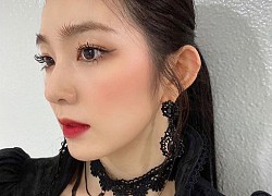 Stylist Red Velvet "lên tay": Chế áo cho Irene mặc sexy, quý tộc "ăn đứt" người mẫu hãng