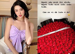 Vừa được "đẩy thuyền" với Trương Thế Vinh, Thuý Ngân bất ngờ khoe bó hoa to và còn gửi lời cảm ơn "ai đó"