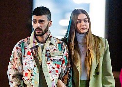 Chân dài Gigi Hadid mặt sưng phù, lộ bụng bầu tròn vo khi livestream