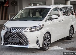 Toyota Alphard độ thành xe sang Lexus LM