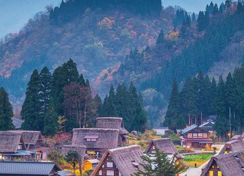 Vẻ đẹp cổ tích của ngôi làng Shirakawago tại Nhật Bản