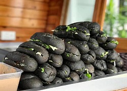 Bánh mì 'bóng đêm' ở Hạ Long