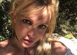 Britney Spears khoe ảnh mặt mộc