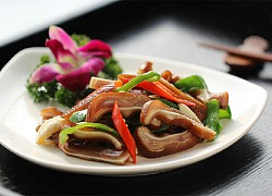 Cách làm món tai lợn xào cay thơm ngon, giòn sần sật